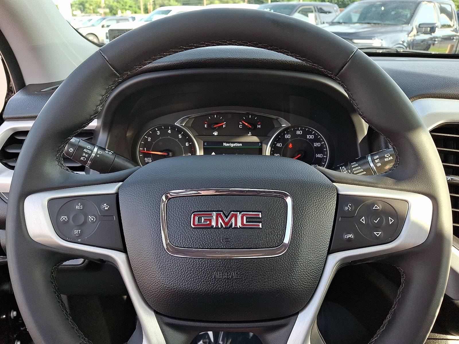 Used 2023 GMC Acadia SLT w/ LPO, Floor Liner Package FWD image 19