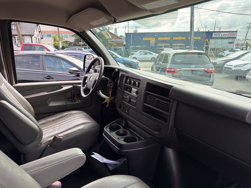 Used 2013 GMC Savana 3500 w/ Power Package RWD image 26