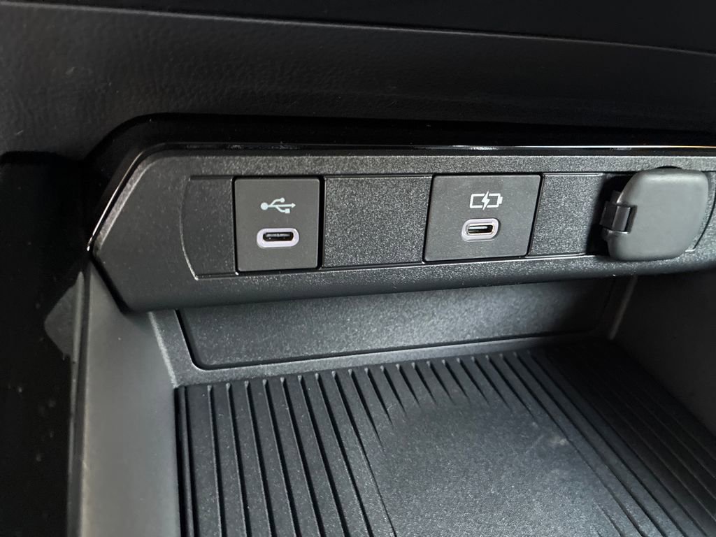 New 2026 Toyota Prius Plug-In Hybrid image 37