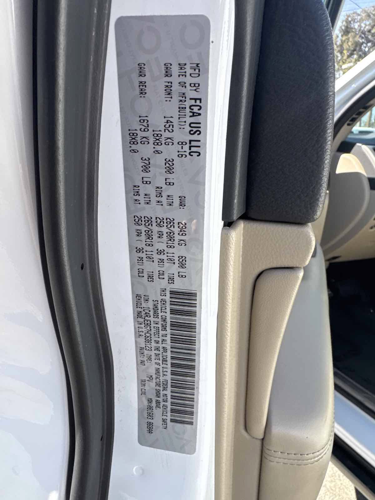 Used 2017 Jeep Grand Cherokee Limited RWD image 13