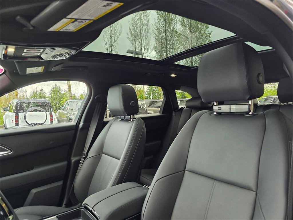New 2026 Land Rover Range Rover Velar Dynamic SE image 24