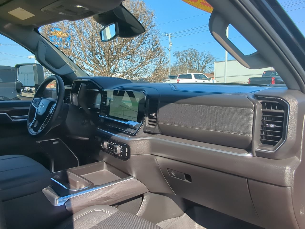 Used 2025 Chevrolet Silverado 3500 LTZ w/ Trail Boss Package image 30