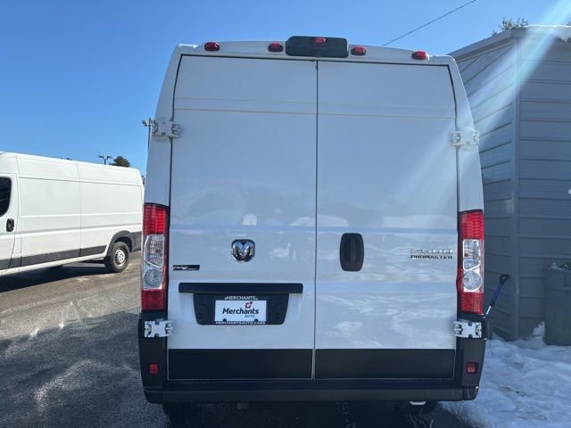 Used 2025 RAM ProMaster 2500 w/ Convenience Group image 3
