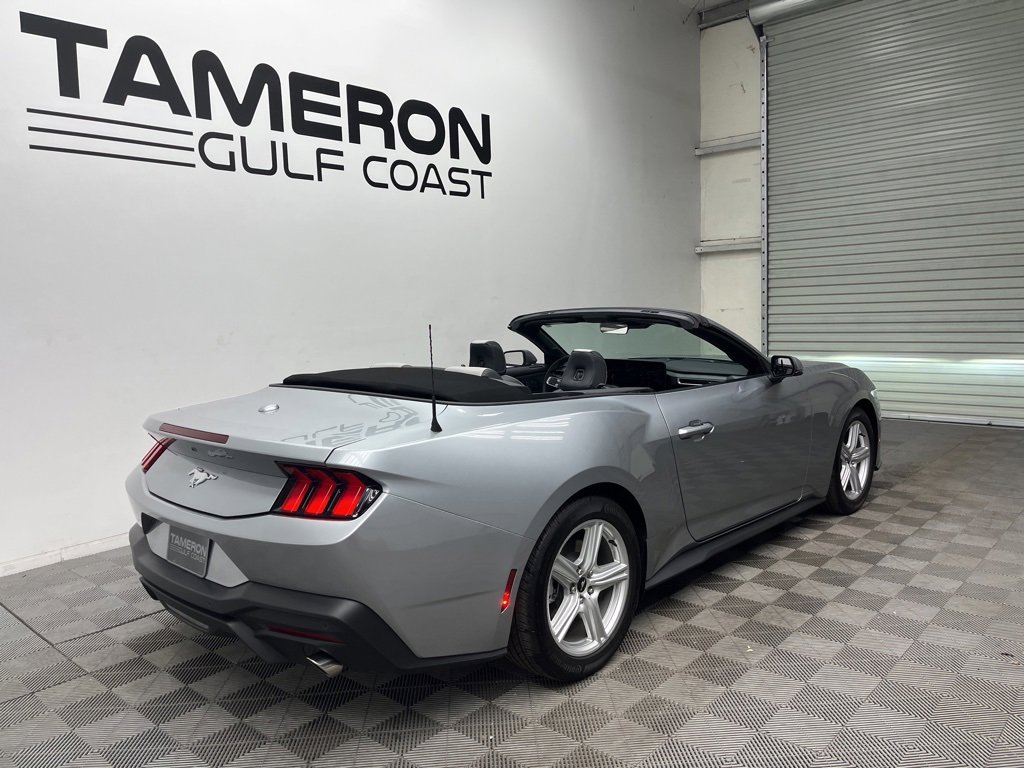 Used 2026 Ford Mustang Premium image 7