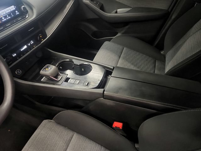 Used 2023 Nissan Rogue SV FWD image 34