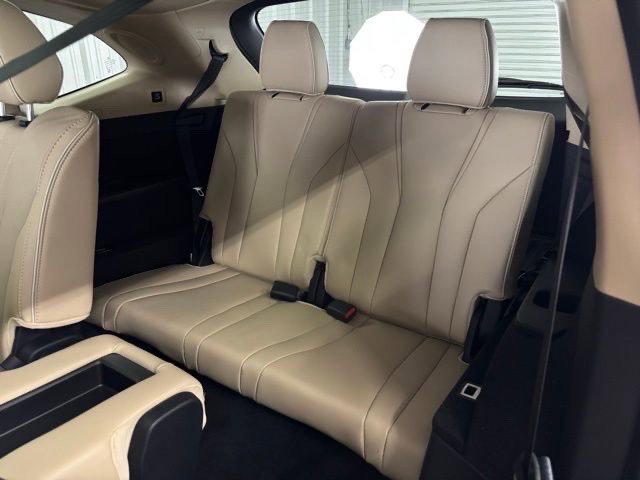 Certified 2026 Acura MDX w/ Advance Package AWD/4WD image 16