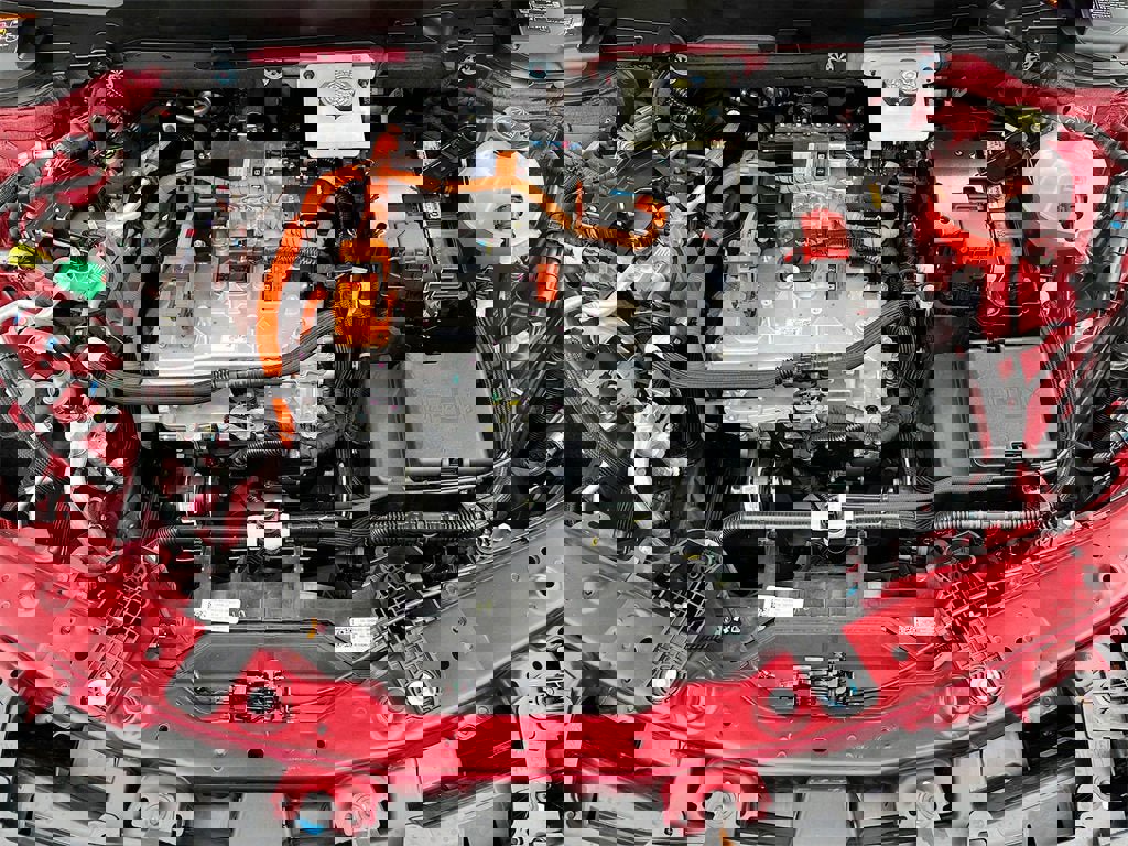 New 2026 Cadillac Optiq Luxury 1 image 33