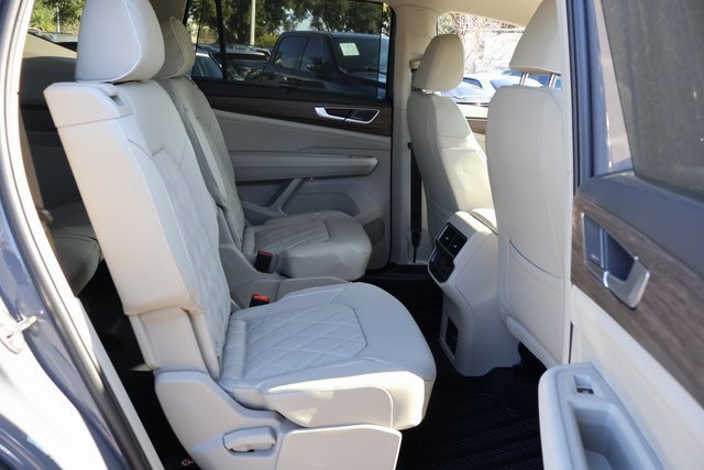 New 2026 Volkswagen Atlas SEL Premium R-Line image 18