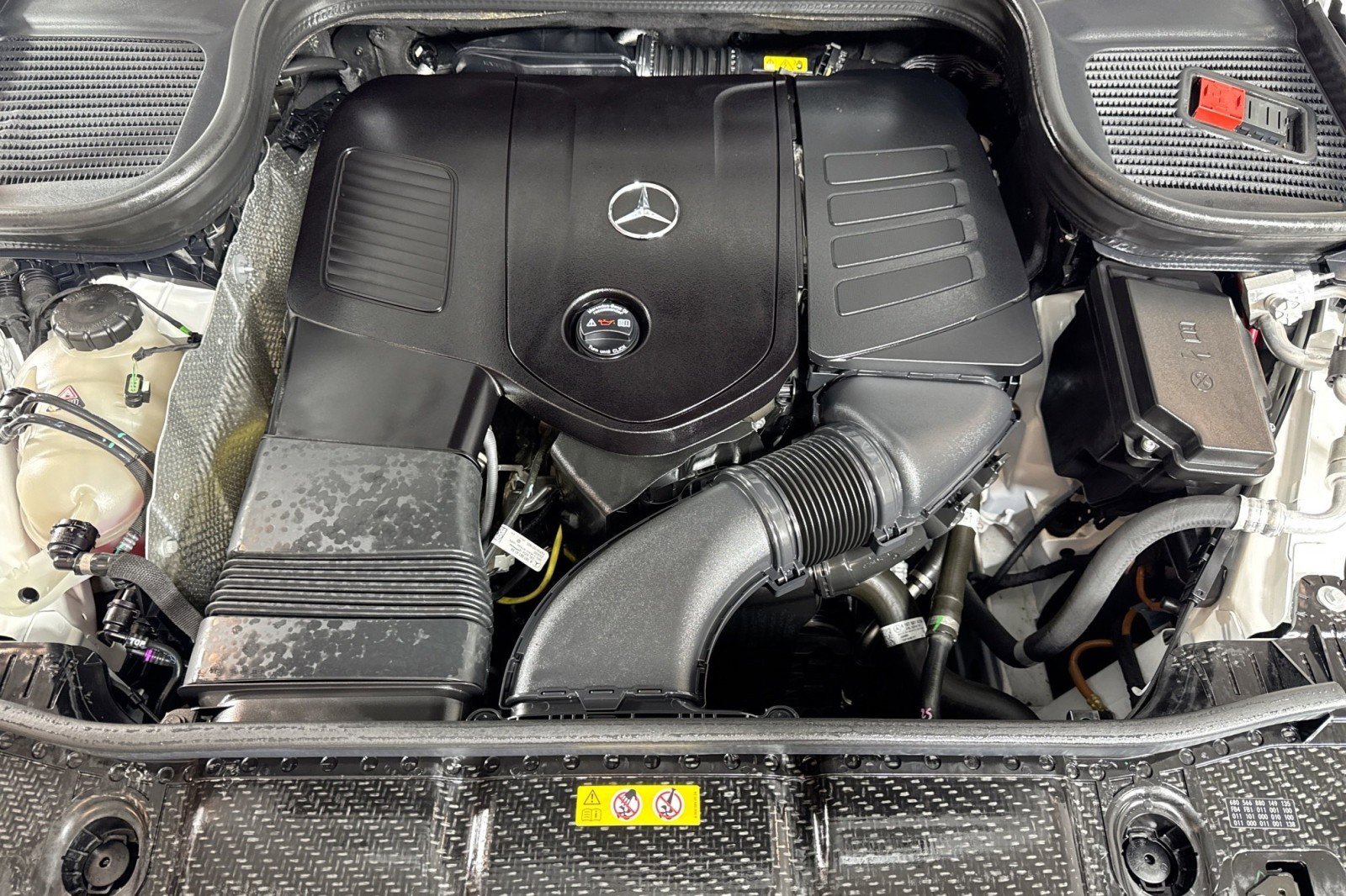 Used 2025 Mercedes-Benz GLE 350 4MATIC image 29