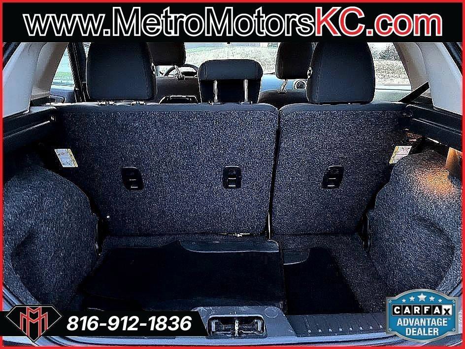 Used 2017 Ford Fiesta SE image 34