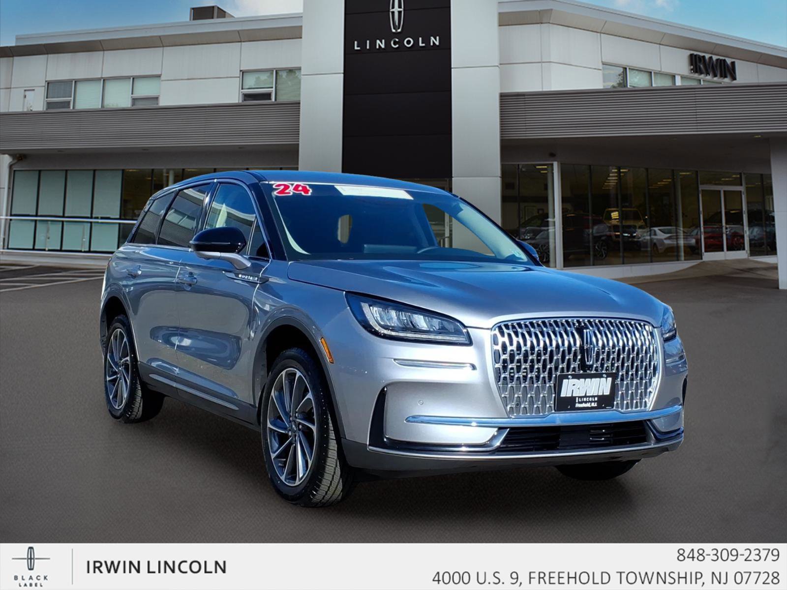 Used 2024 Lincoln Corsair AWD w/ Equipment Group 101A image 2