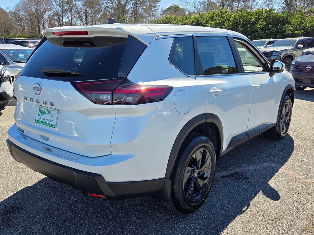 New 2026 Nissan Rogue SV w/ Cold Weather Package FWD image 10