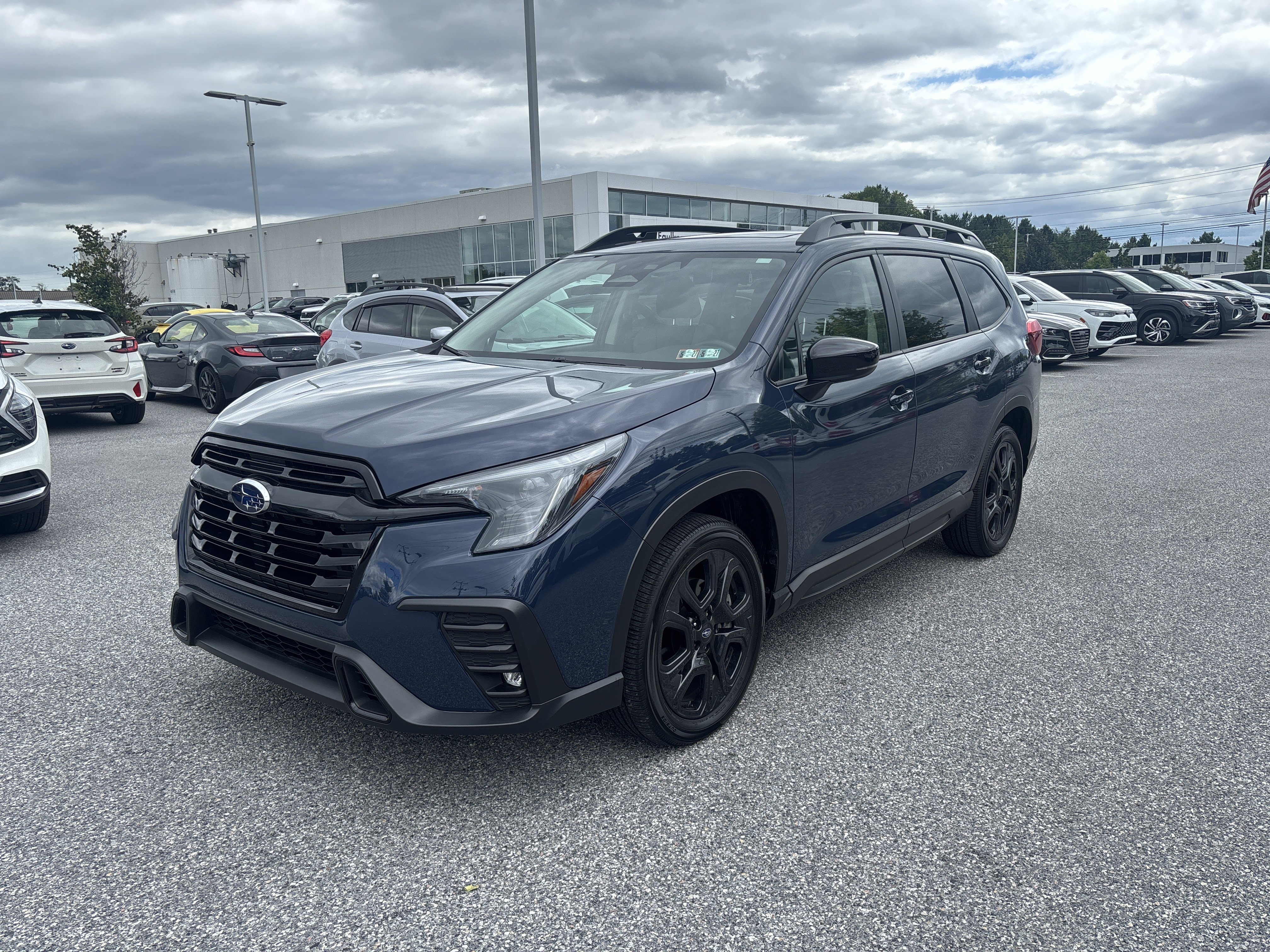 Used 2025 Subaru Ascent Onyx Edition AWD/4WD image 18