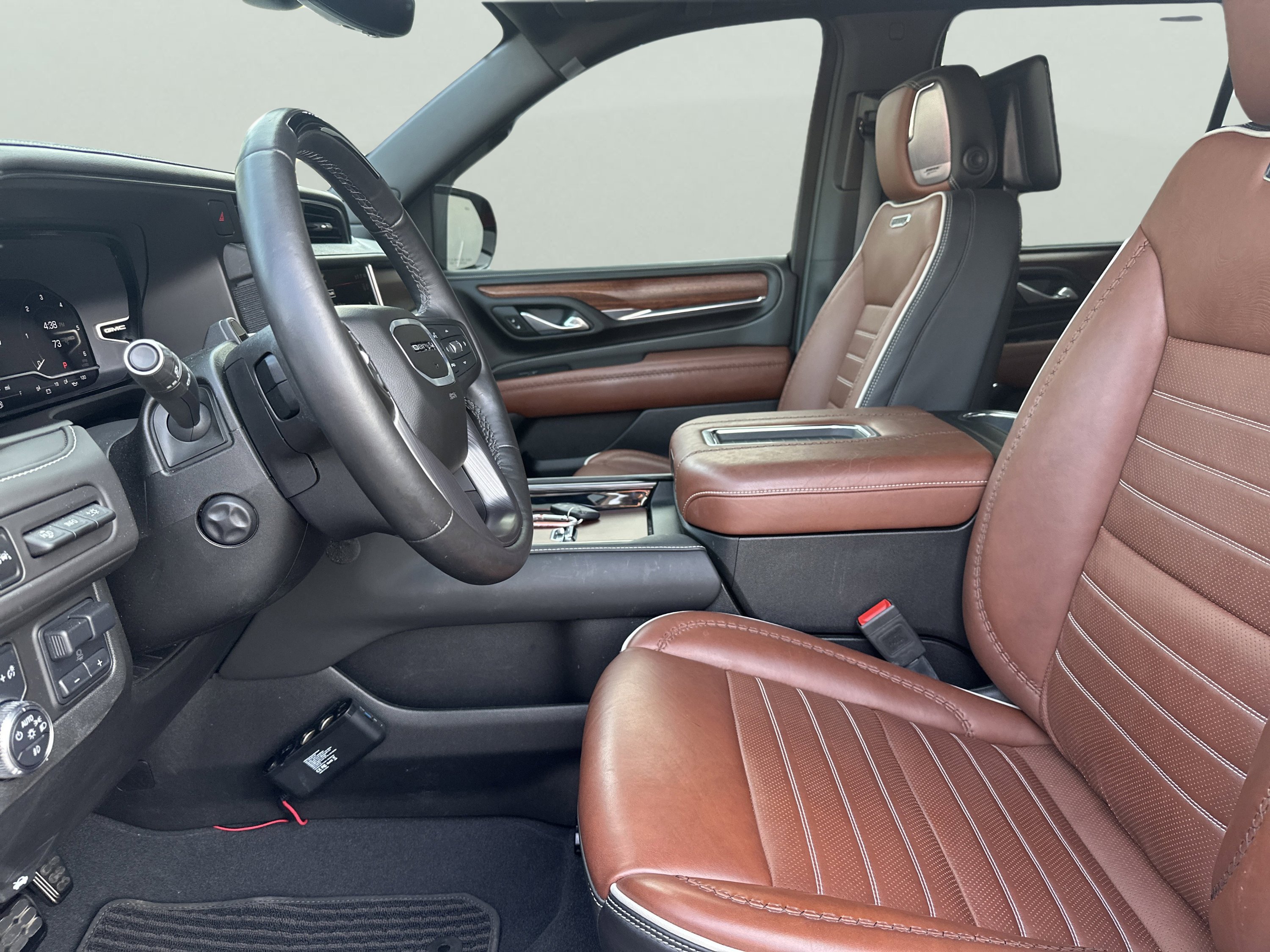 Used 2024 GMC Yukon Denali Ultimate image 28