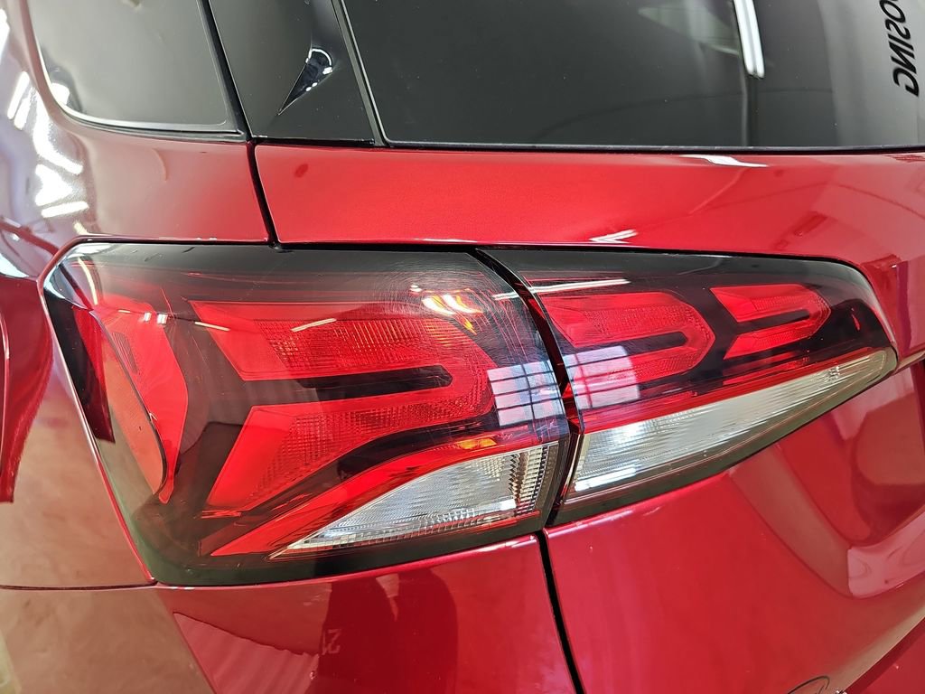 Certified 2024 Chevrolet Equinox LT w/ LPO, Floor Liner Package image 39