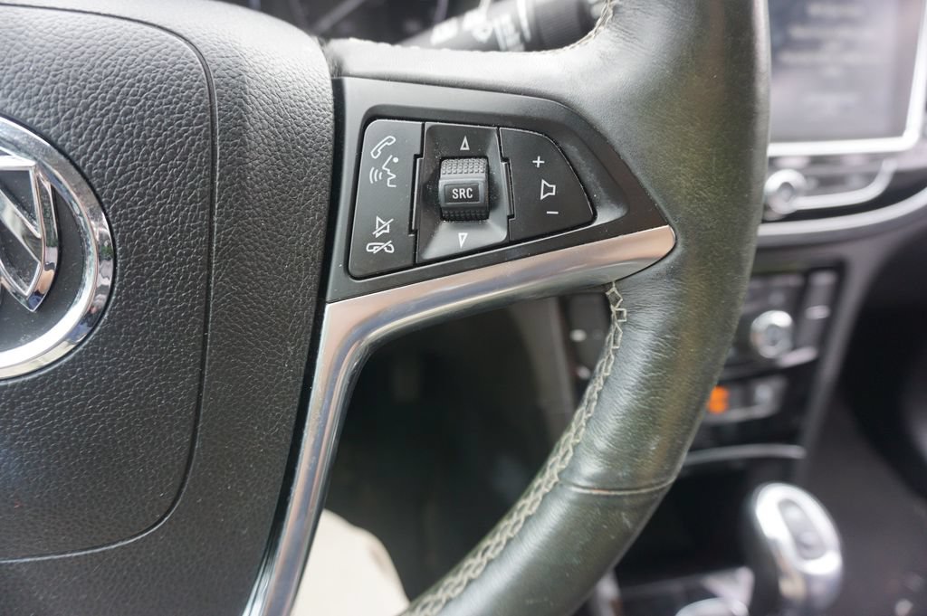 Used 2017 Buick Encore Essence FWD image 8