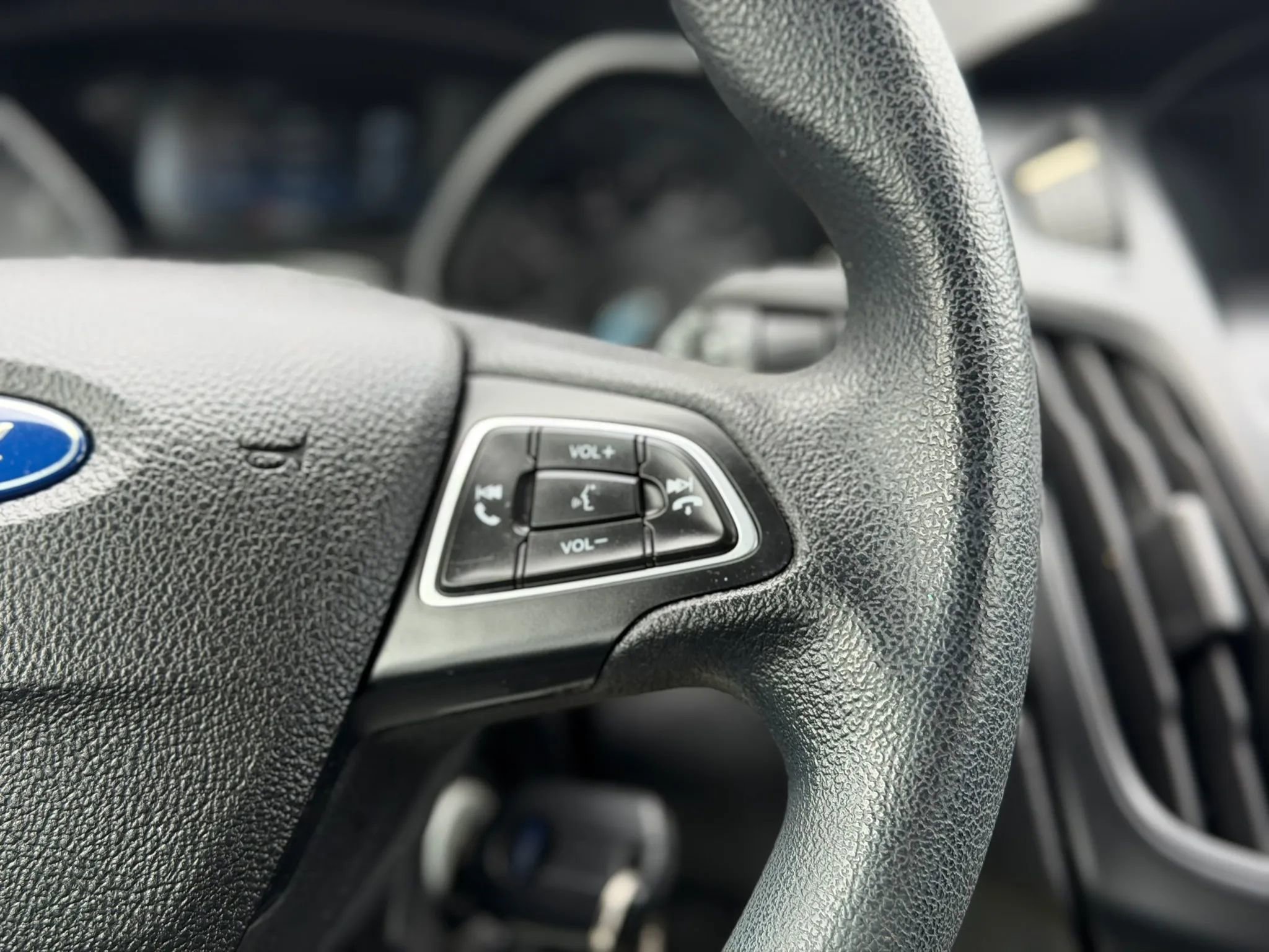 Used 2015 Ford Focus SE image 30