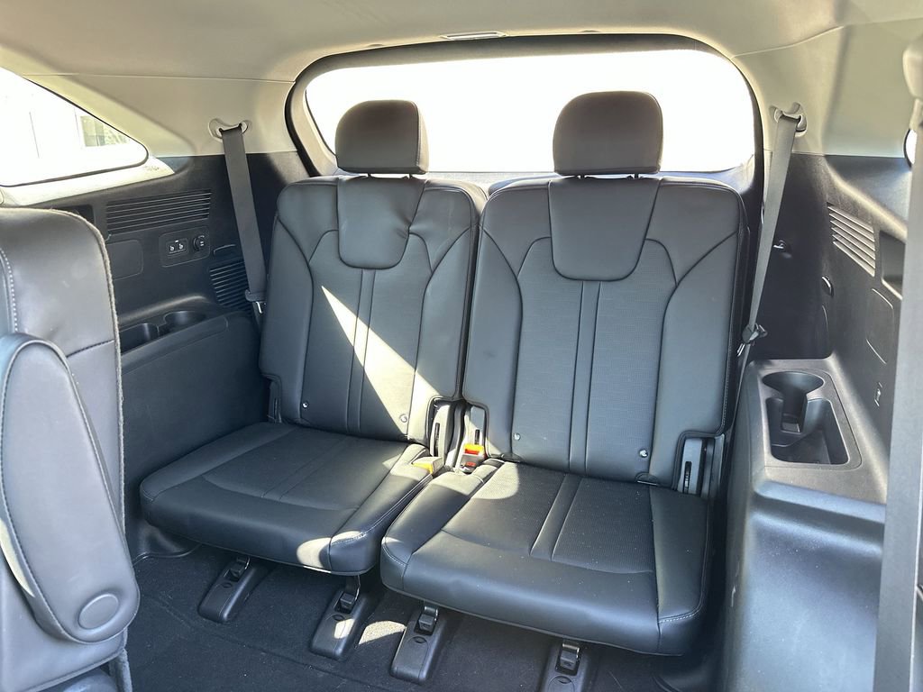 Used 2025 Kia Sorento EX image 24