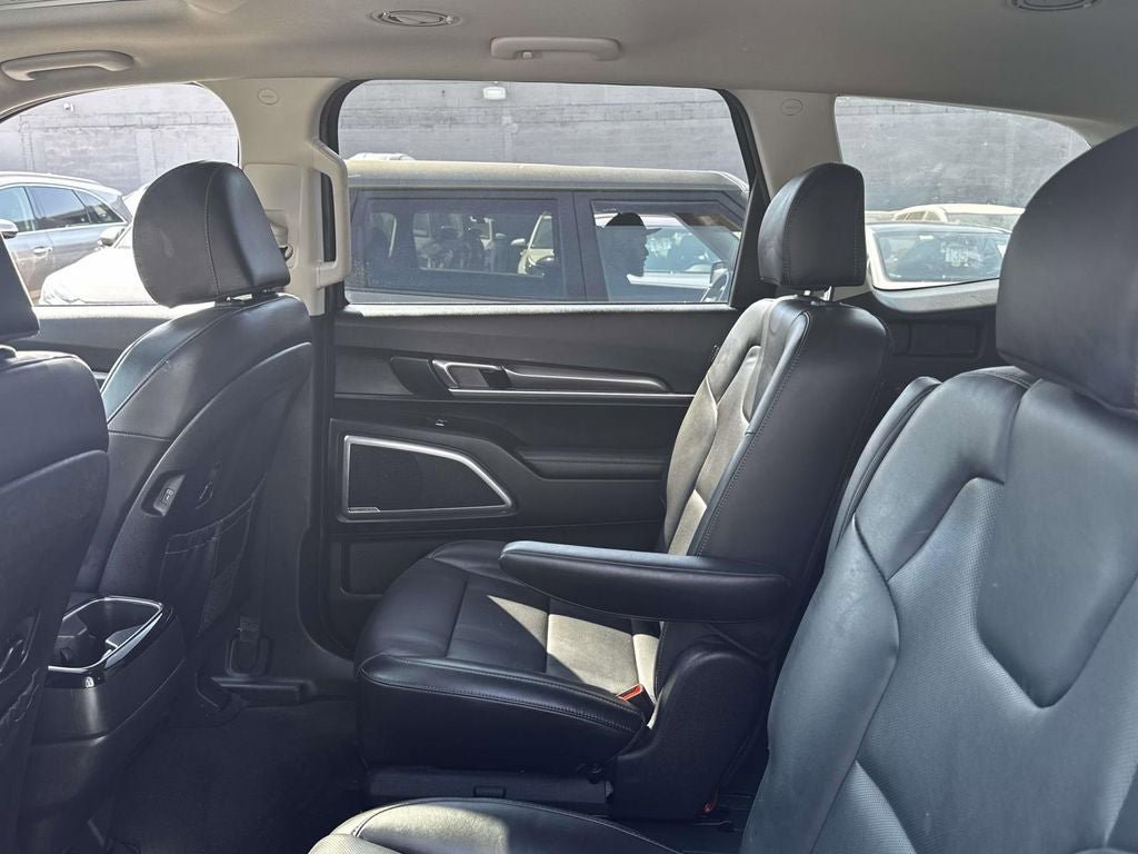 Certified 2023 Kia Telluride S w/ S Sunroof Package AWD/4WD image 12