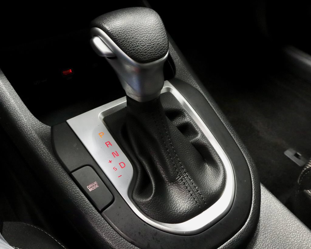 Used 2024 Kia Forte LXS FWD image 29