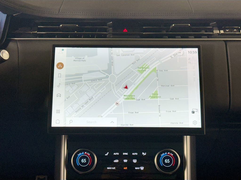 Used 2023 Land Rover Range Rover SE image 23