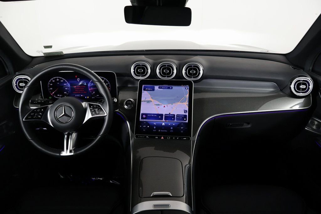 Certified 2025 Mercedes-Benz GLC 300 image 7