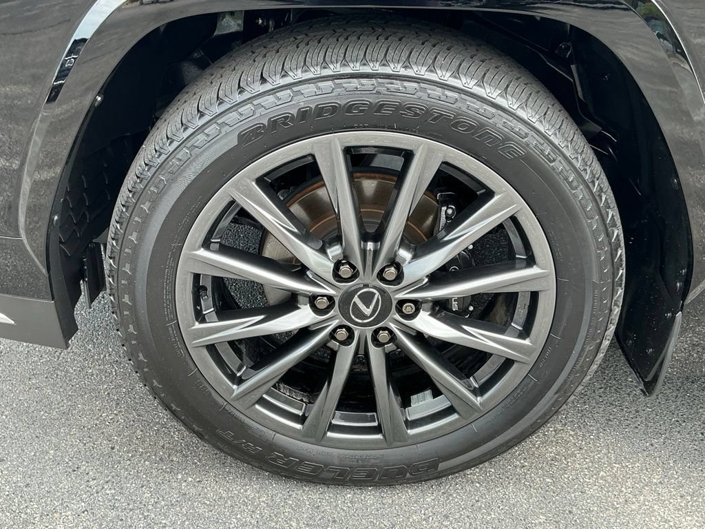 Certified 2024 Lexus LX 600 F Sport AWD/4WD image 9