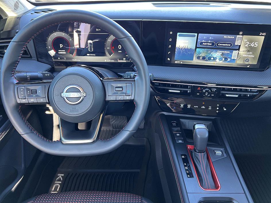 Certified 2025 Nissan Kicks SR w/ SR Premium Package image 17