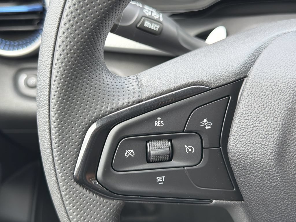 New 2026 Chevrolet Trax LS w/ LS Convenience Package FWD image 9