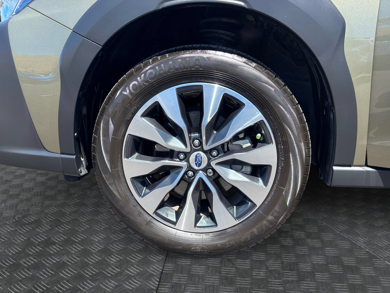 Certified 2024 Subaru Outback Touring XT AWD/4WD image 10