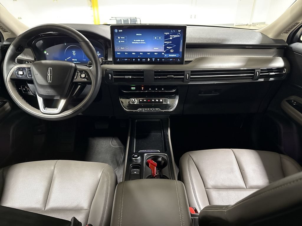 Used 2023 Lincoln Corsair FWD w/ Equipment Group 101A image 10