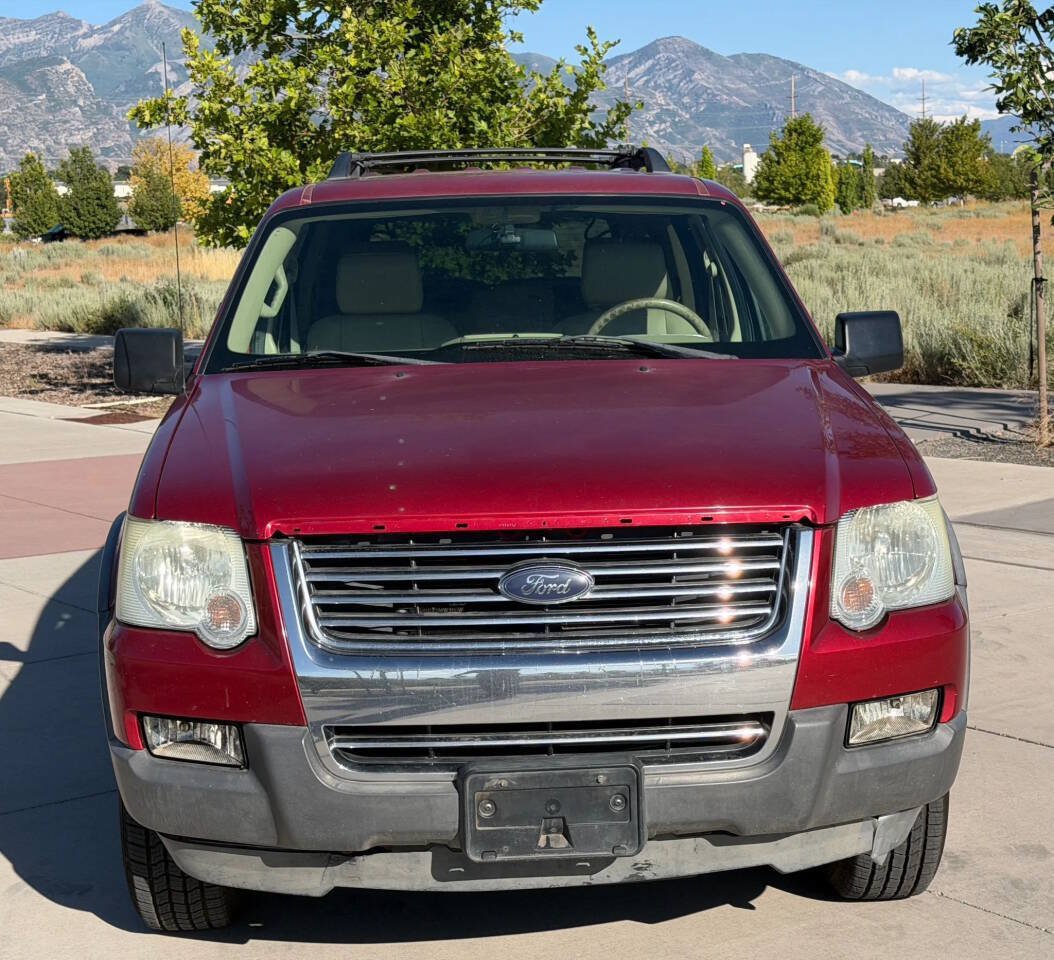 Used 2006 Ford Explorer XLT AWD/4WD image 2