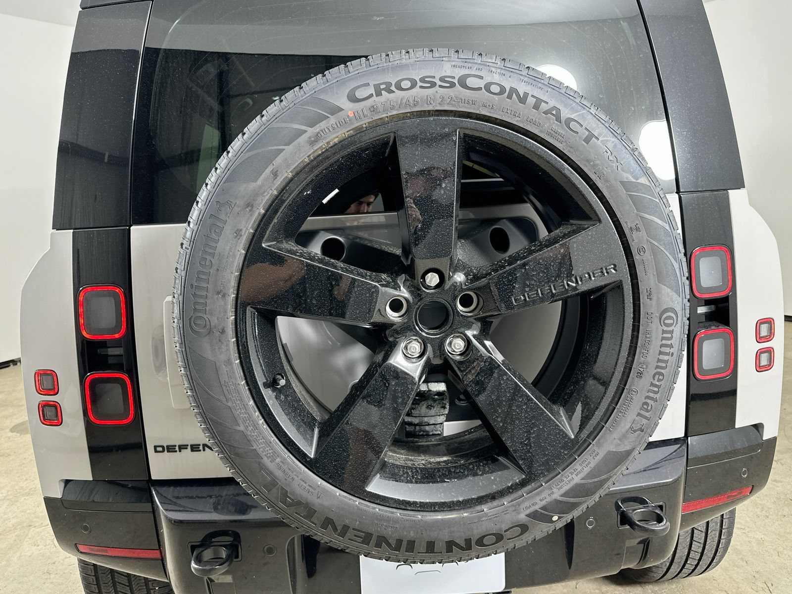 New 2026 Land Rover Defender 110 X AWD/4WD image 38