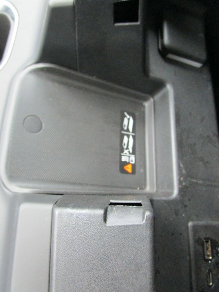 Used 2024 GMC Sierra 1500 SLT w/ SLT Premium Plus Package image 46