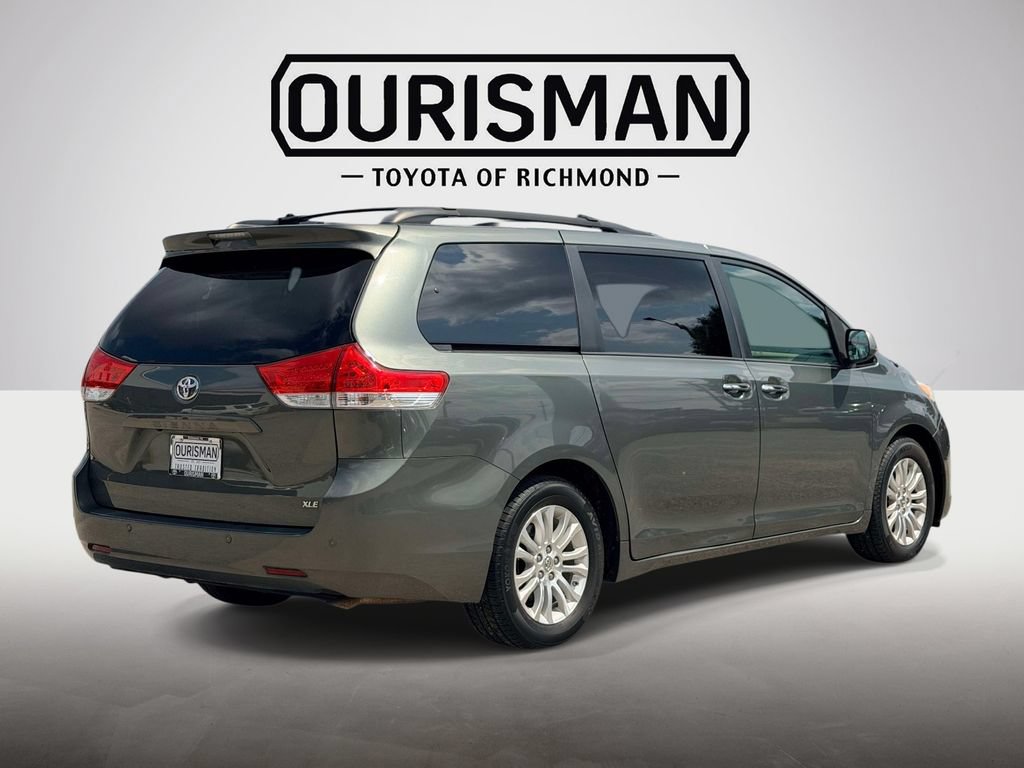 Used 2013 Toyota Sienna XLE FWD image 21