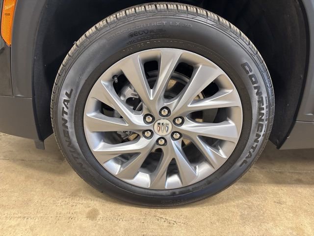 Used 2025 Buick Enclave Preferred AWD/4WD image 11