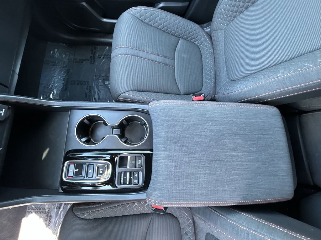 Used 2025 Honda Pilot Sport image 20