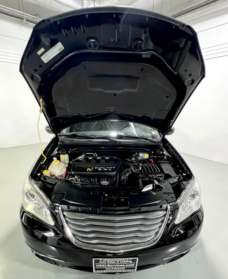 Used 2012 Chrysler 200 Touring image 15