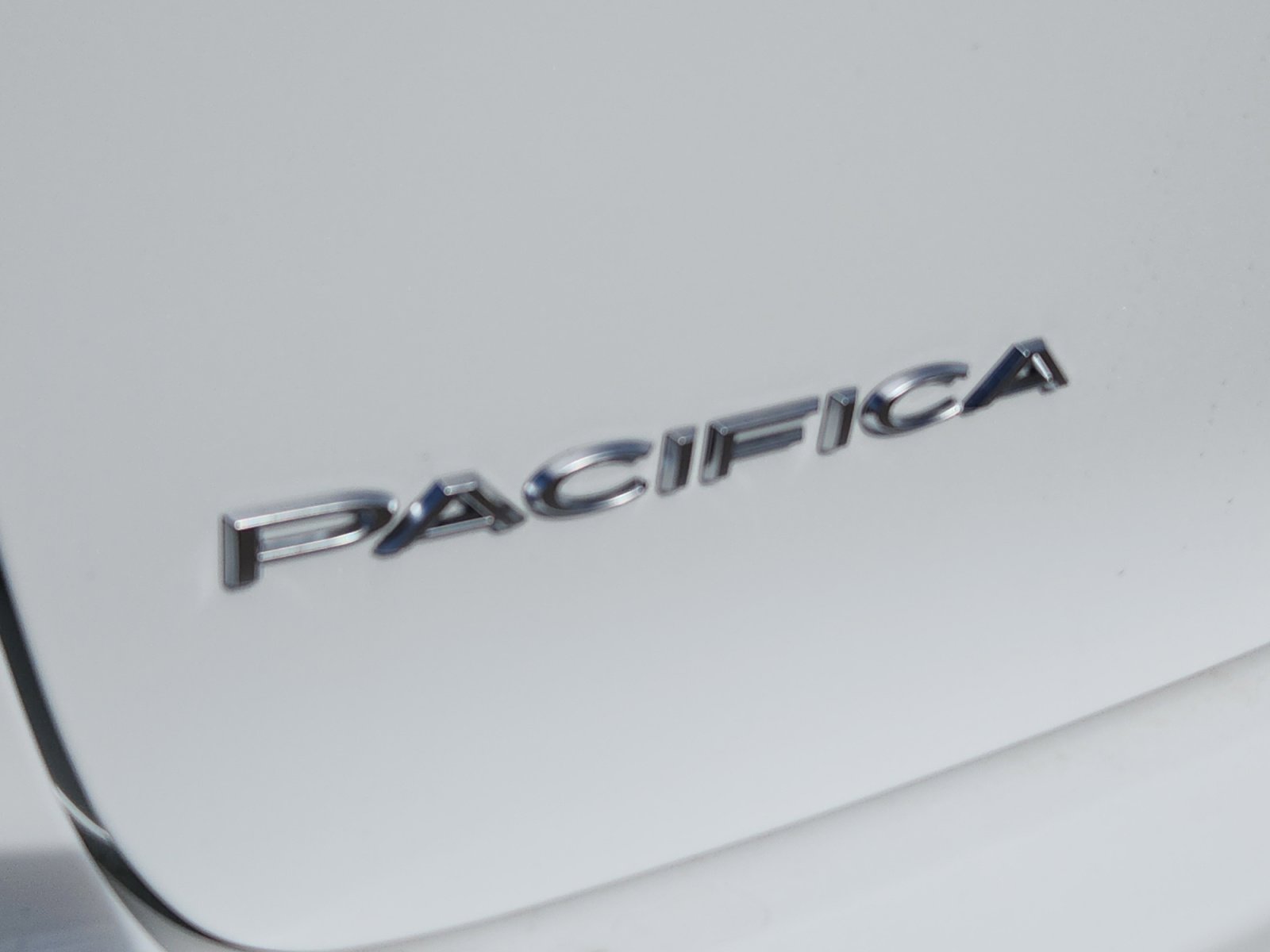 New 2026 Chrysler Pacifica Pinnacle image 25
