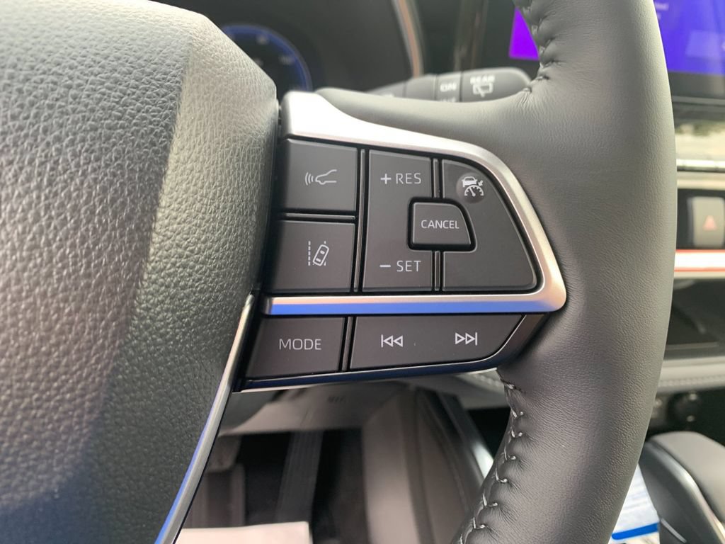 New 2026 Toyota Highlander Platinum AWD/4WD image 26