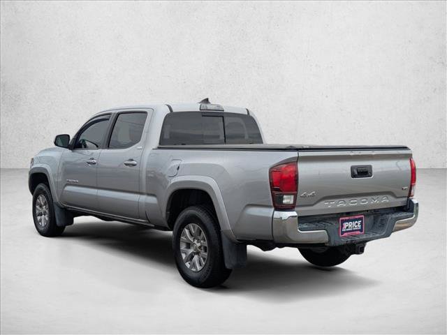 Used 2018 Toyota Tacoma SR5 AWD/4WD image 8