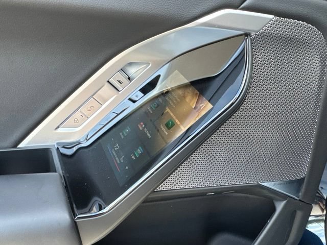 Used 2025 BMW 740i xDrive AWD/4WD image 67