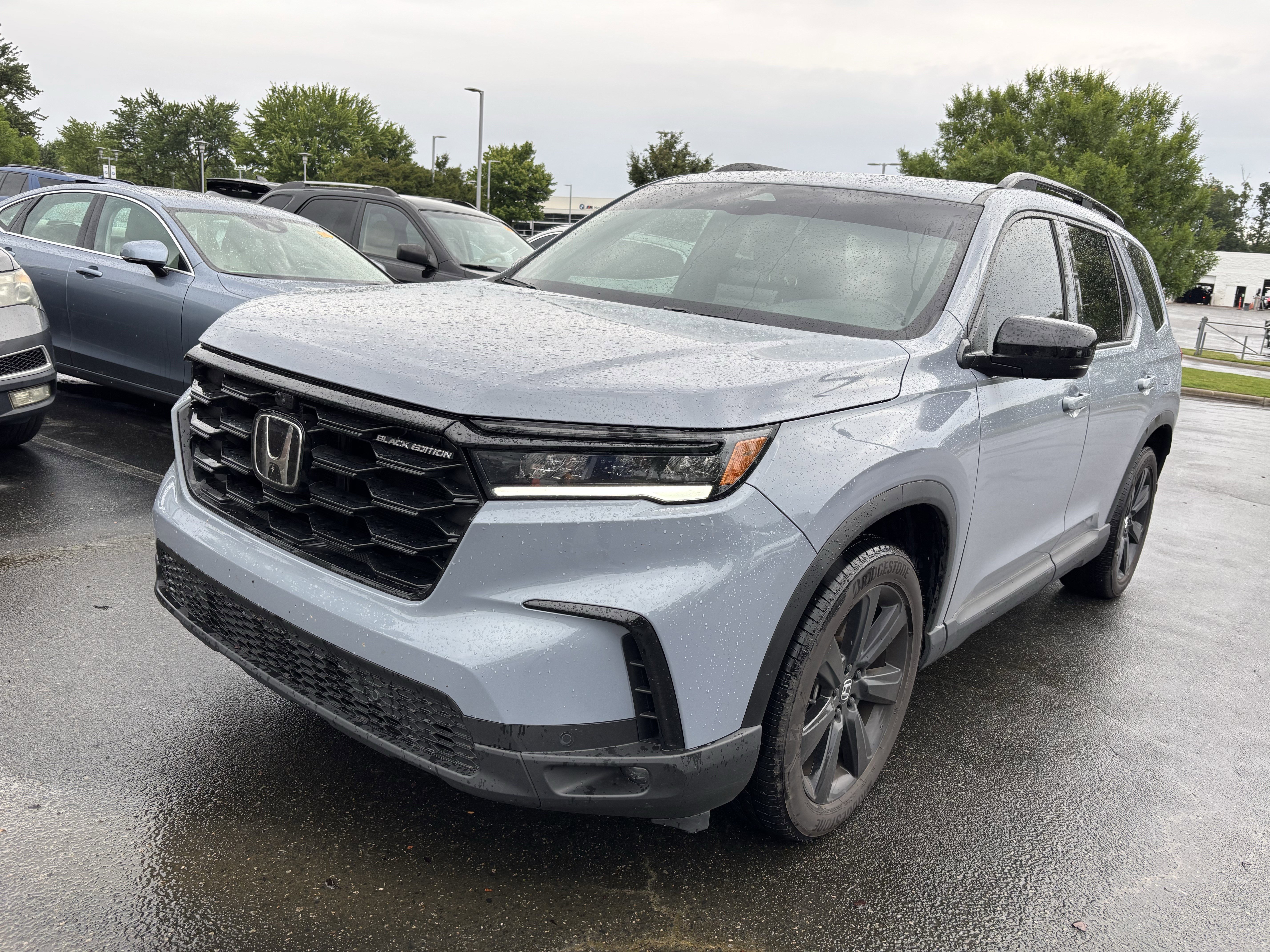 Used 2025 Honda Pilot Black Edition image 8