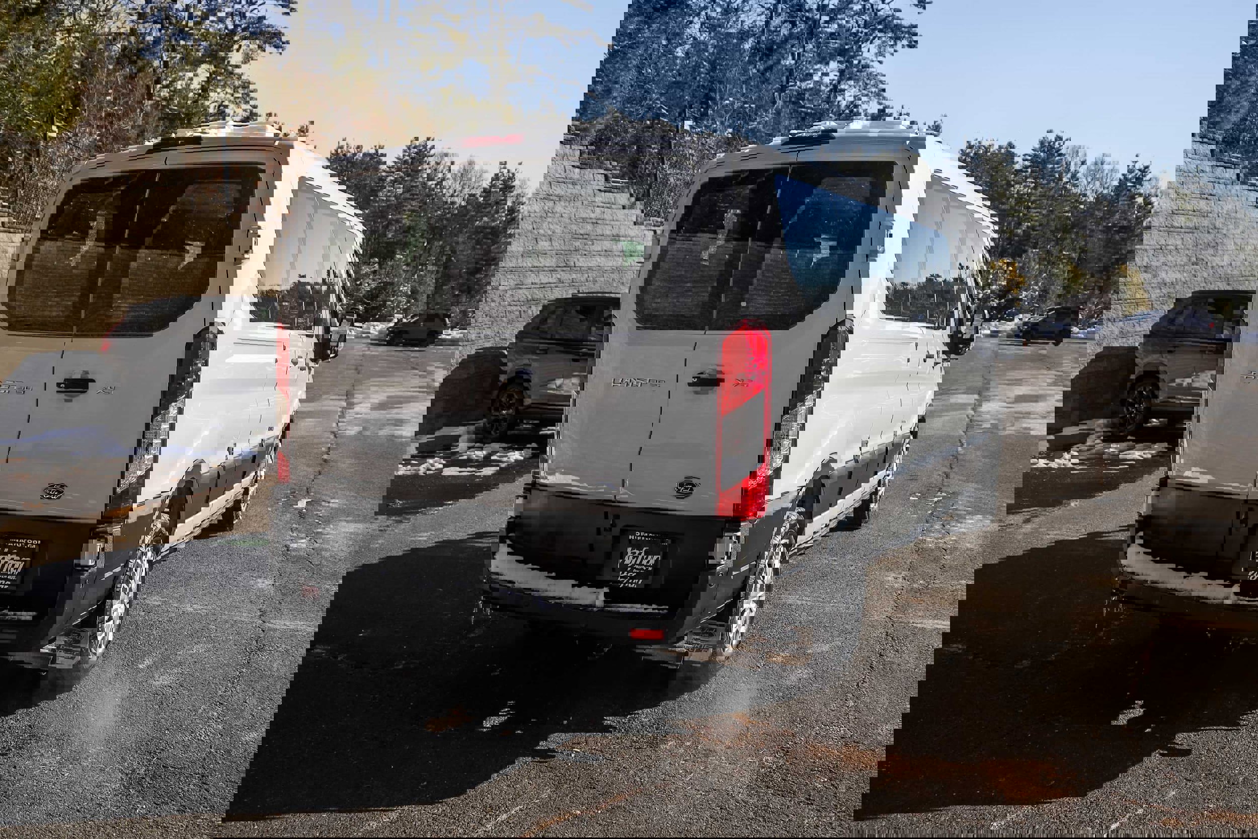 Used 2021 Ford Transit 350 XLT image 5