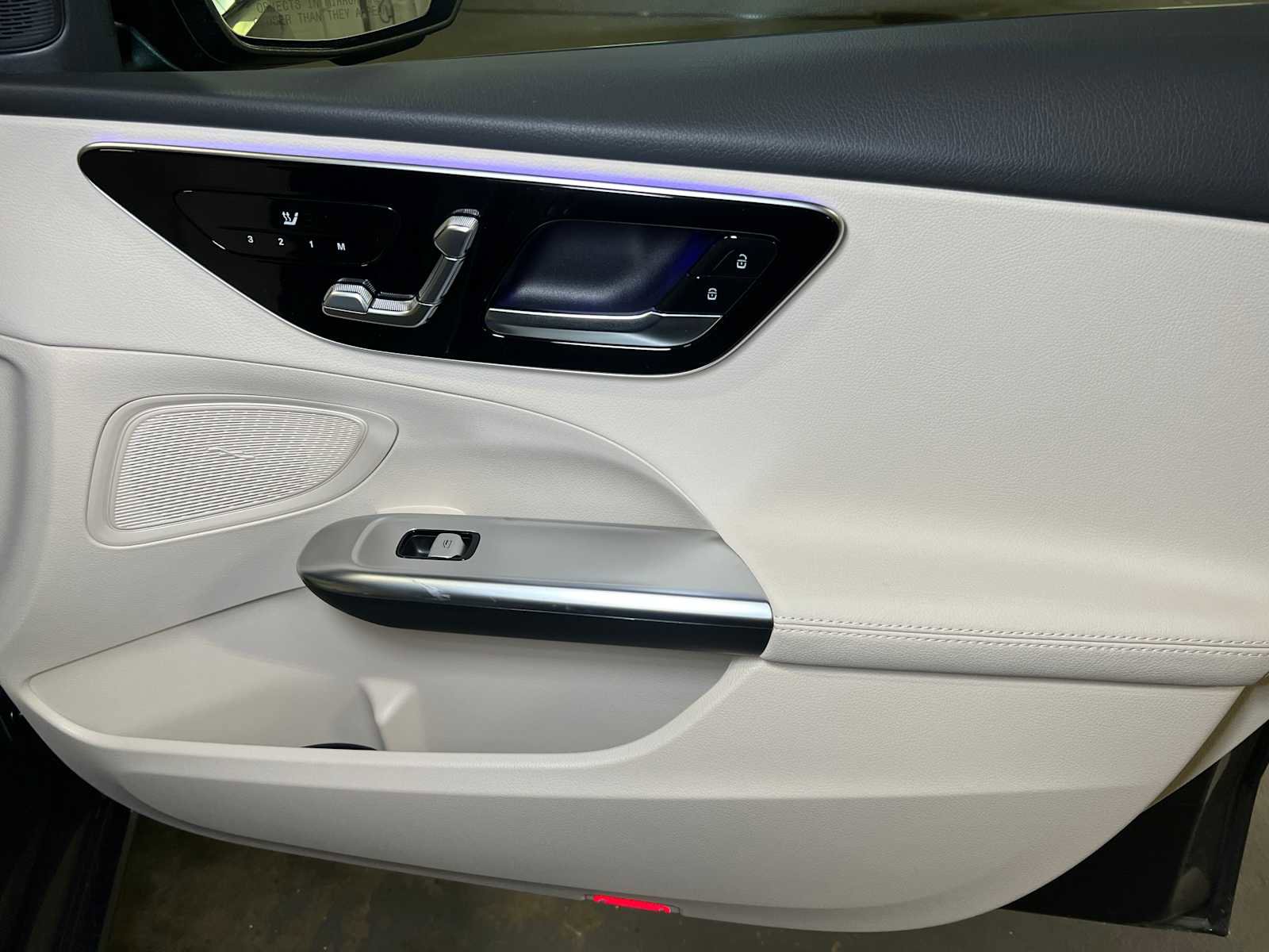 Used 2025 Mercedes-Benz C 300 4MATIC Sedan image 10