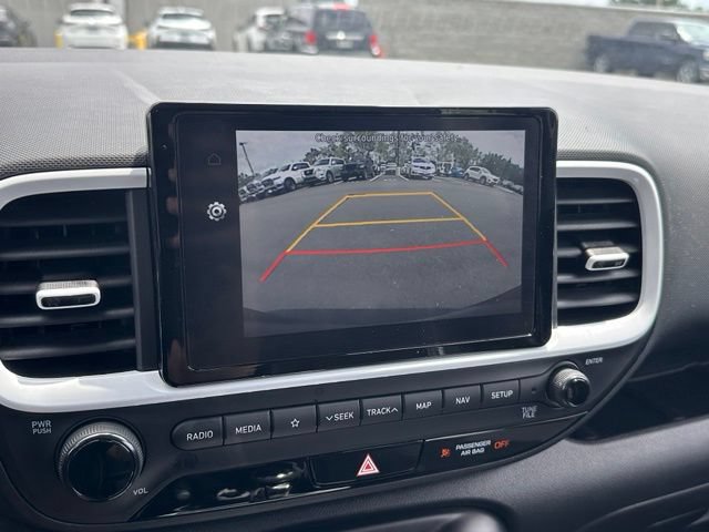 Used 2022 Hyundai Venue Limited w/ Cargo Package FWD image 27