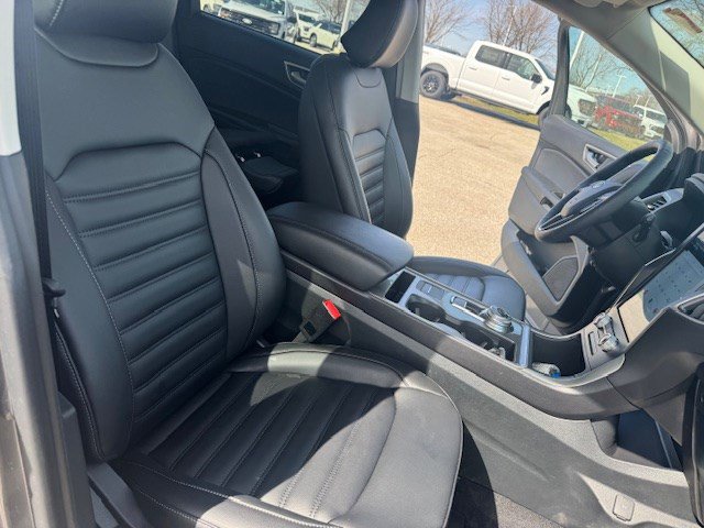 Used 2024 Ford Edge SEL w/ Convenience Package image 34