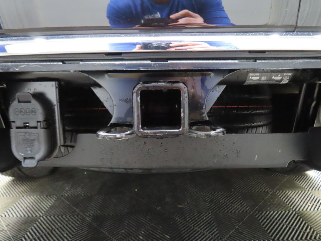 Used 2024 GMC Yukon SLT w/ SLT Luxury Package AWD/4WD image 47