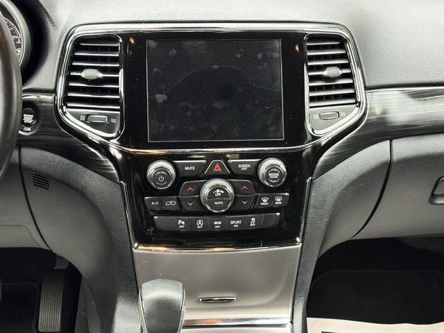 Used 2019 Jeep Grand Cherokee Altitude AWD/4WD image 24