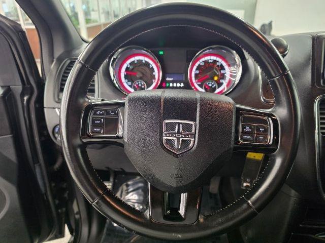 Used 2018 Dodge Grand Caravan SE FWD image 8
